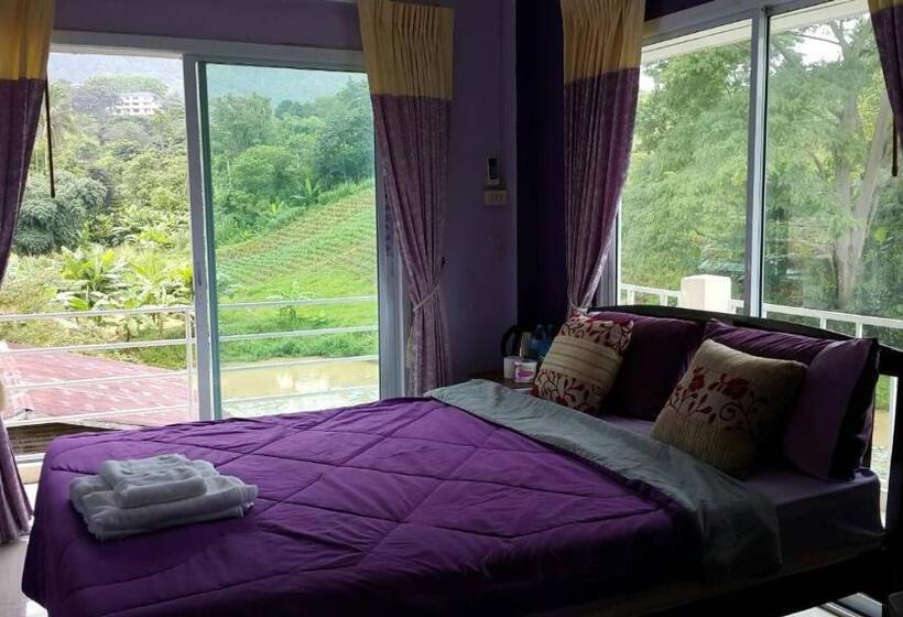 스탠다드 룸 강 전망, Dr. House