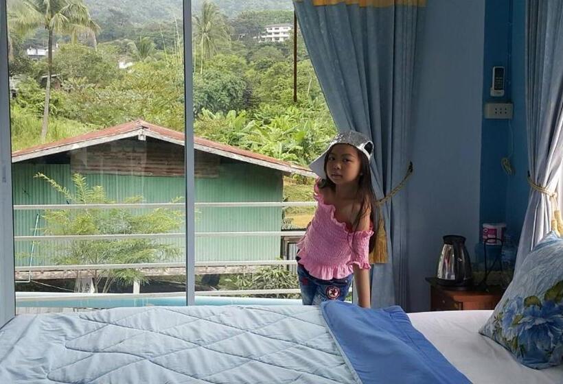 스탠다드 룸 강 전망, Dr. House