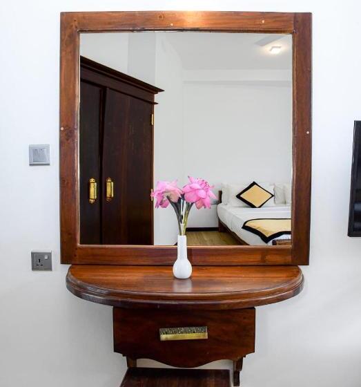 اتاق لوکس, White House Hotel Mirissa
