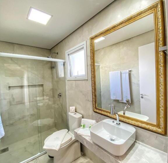 سوئیت با وان آب گرم, Pousada Ville Vie