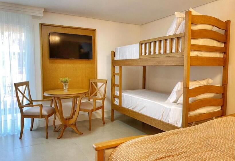 سوییت خانوادگی, Pousada Ville Vie