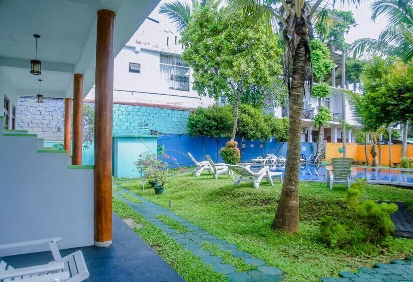 스탠다드 트리플 룸 가든 전망, A One Calm Palace