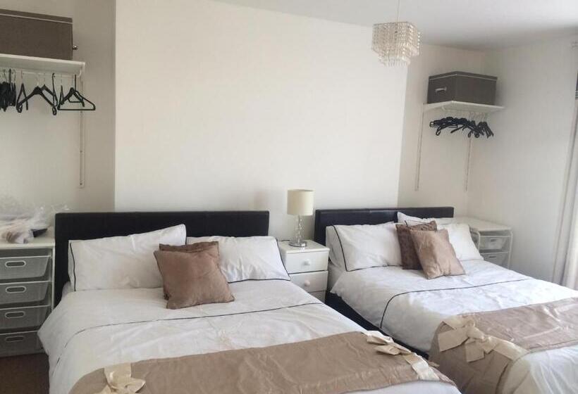 غرفة عائلية, Admiral