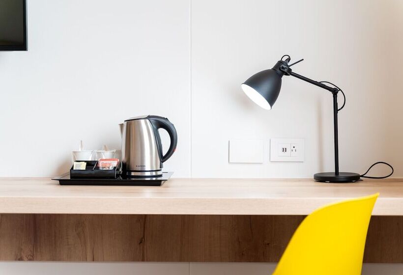 高级大房间, Distrito Zf