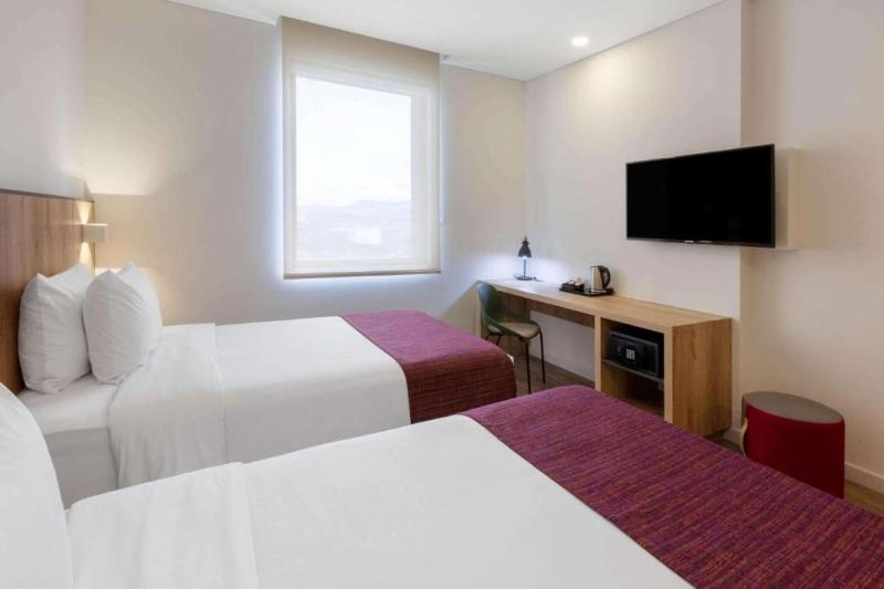 标准间, Distrito Zf