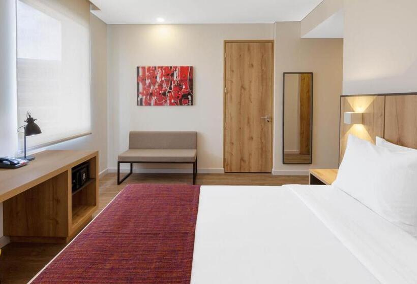 适合残疾人使用的标准间, Distrito Zf