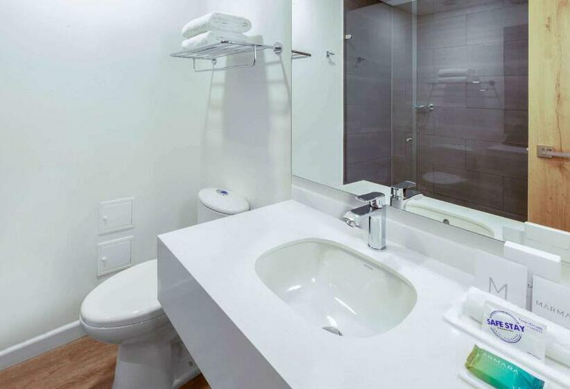 适合残疾人使用的标准间, Distrito Zf