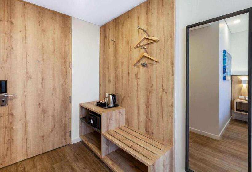 高级大房间, Distrito Zf