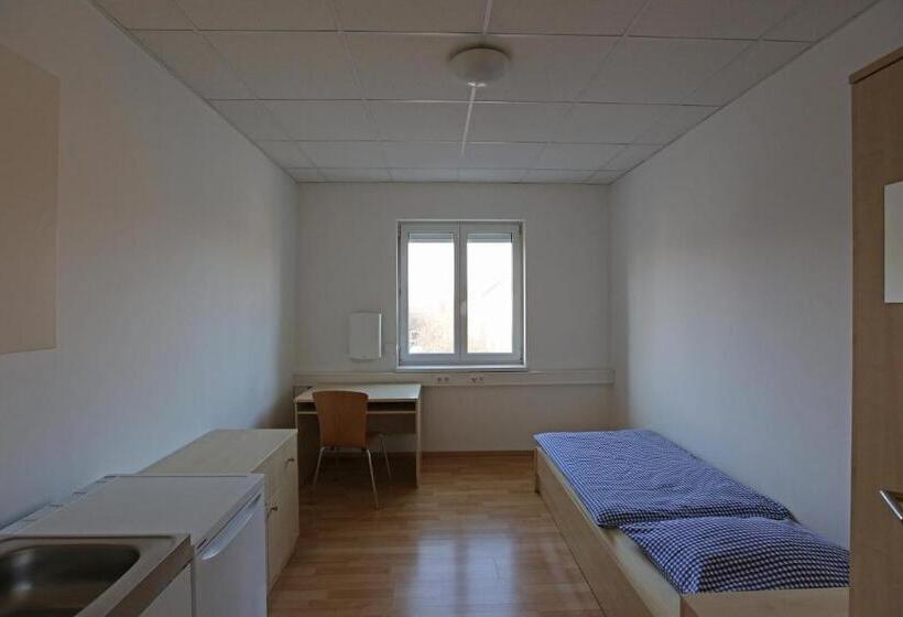 اتاق اکونومی یک تخته, Montagehotel Living@linz