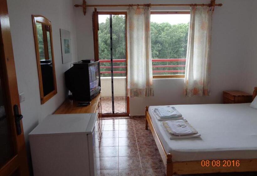 标准间, Villa Victoria