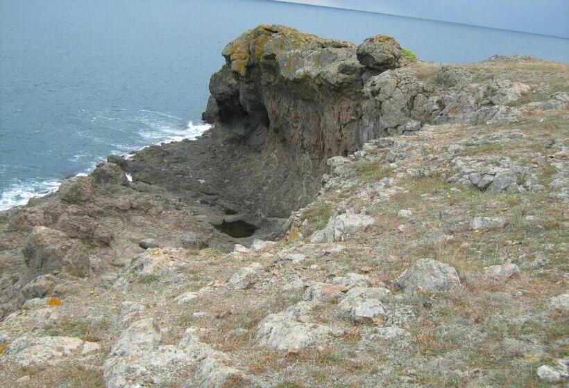 四人标准间, Villa Victoria