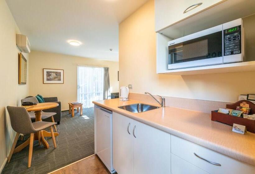 标准工作室, City Centre Motel