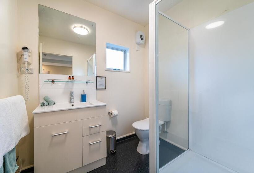 标准工作室, City Centre Motel