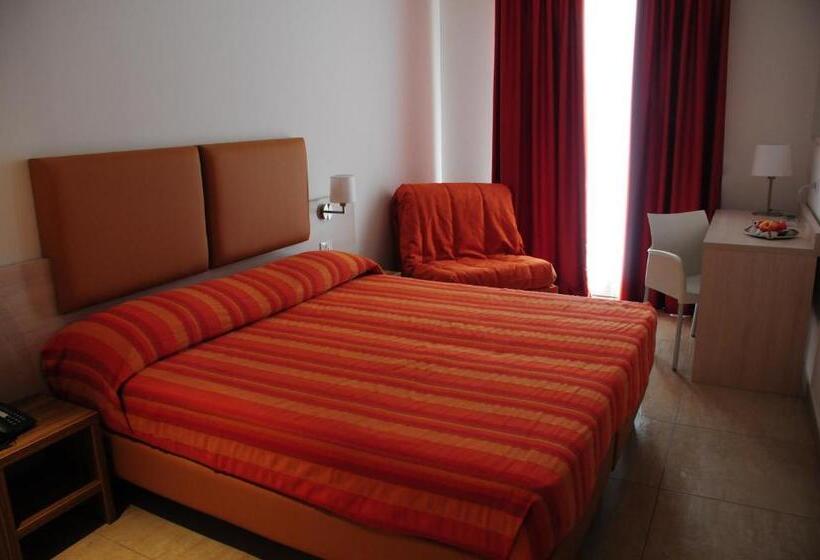 Номер Стандарт Трехместный, Club Village & Hotel Spiaggia Romea