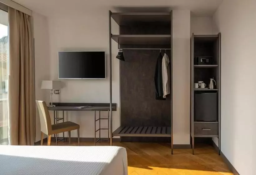 クラシックルーム, Continental Tonellihotels