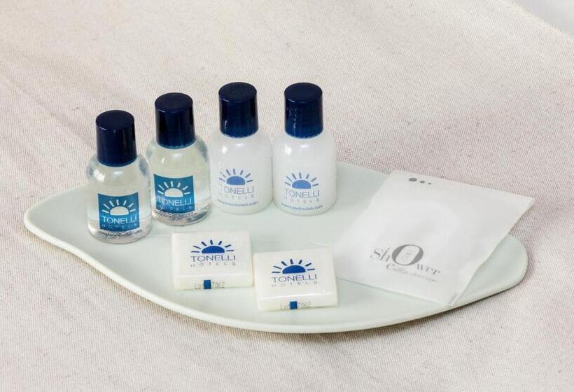 Pokój Klasyczny, Continental   Tonellihotels