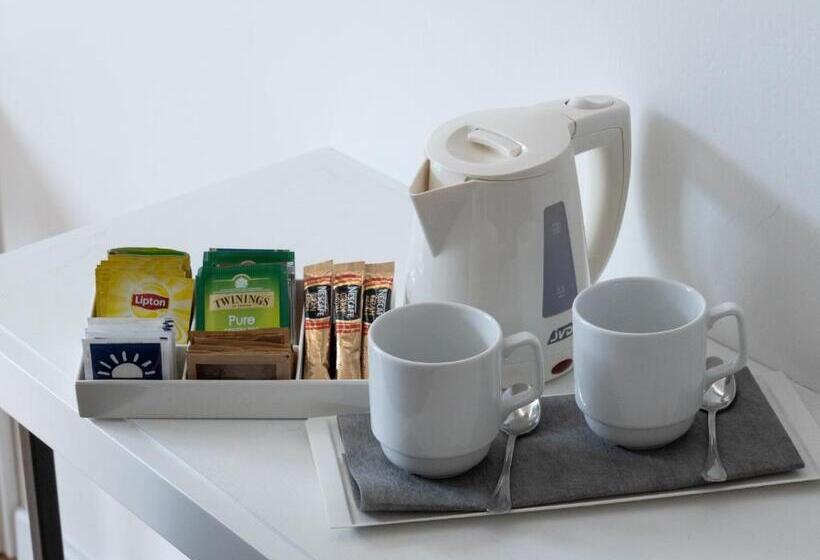 Pokój Klasyczny, Continental   Tonellihotels