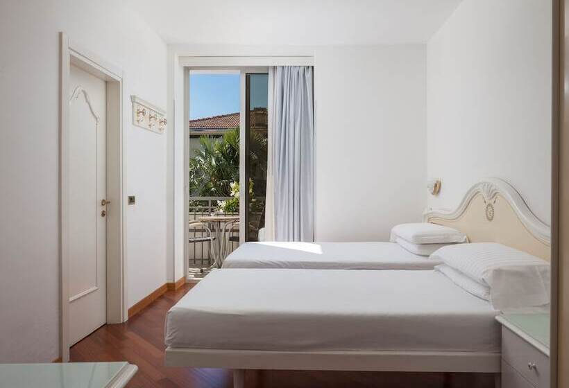 Pokój Comfort, Continental   Tonellihotels