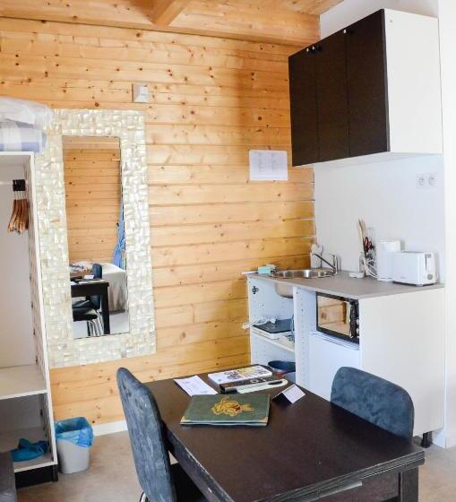 带花园景观的标准工作室, A La Villa Boucicaut