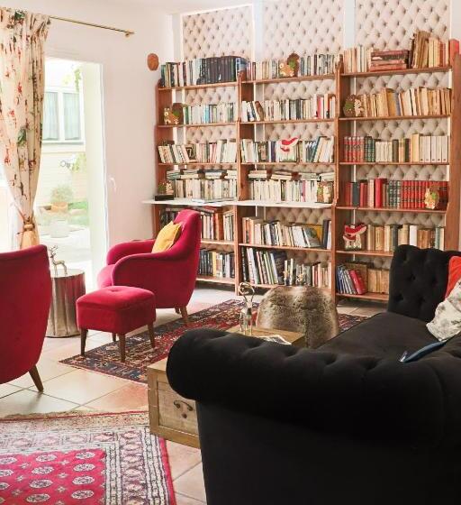 带花园景观的标准工作室, A La Villa Boucicaut