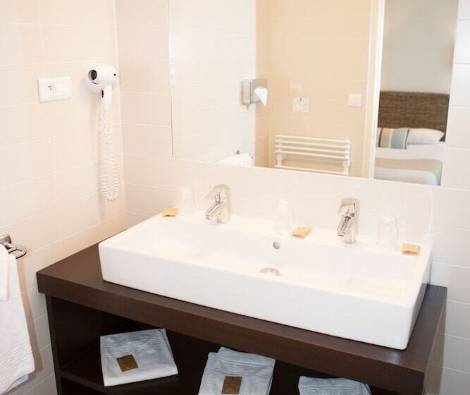 标准三人间, Autre Mer