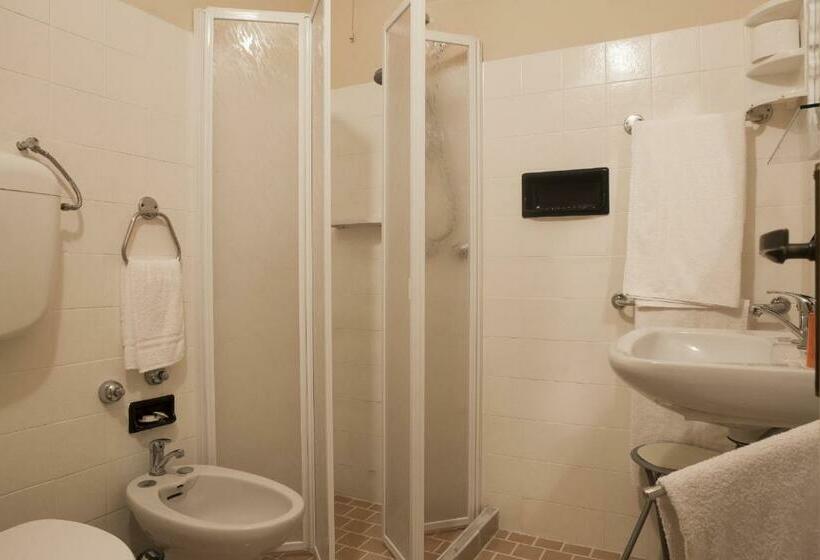 Quarto Estandar, Corallo Garnì