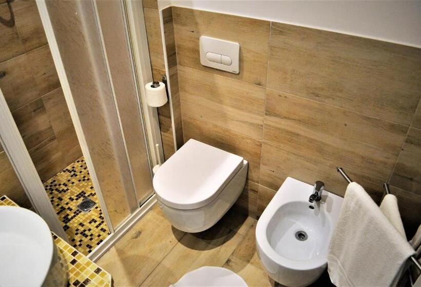 Suíte Júnior com Sacada, Corallo Garnì