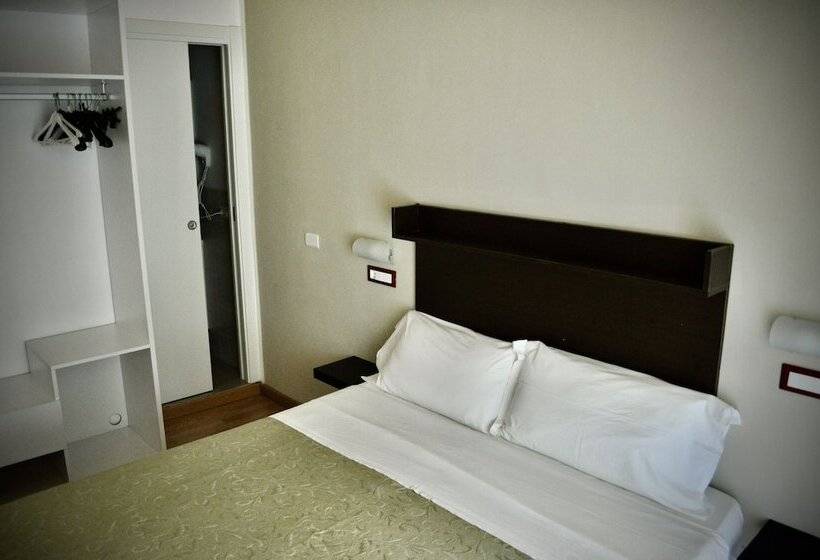 Quarto Estandar, Corallo Garnì