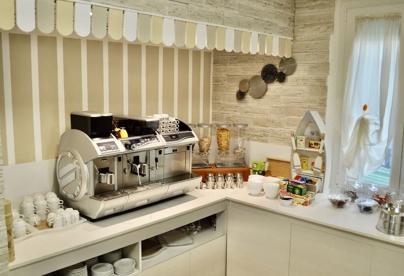 Quarto Basic, Corallo Garnì