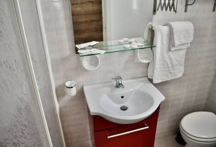 Quarto Estandar, Corallo Garnì