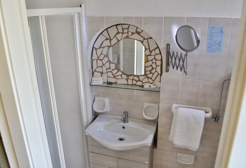 Quarto Quádruplo Estandar, Corallo Garnì