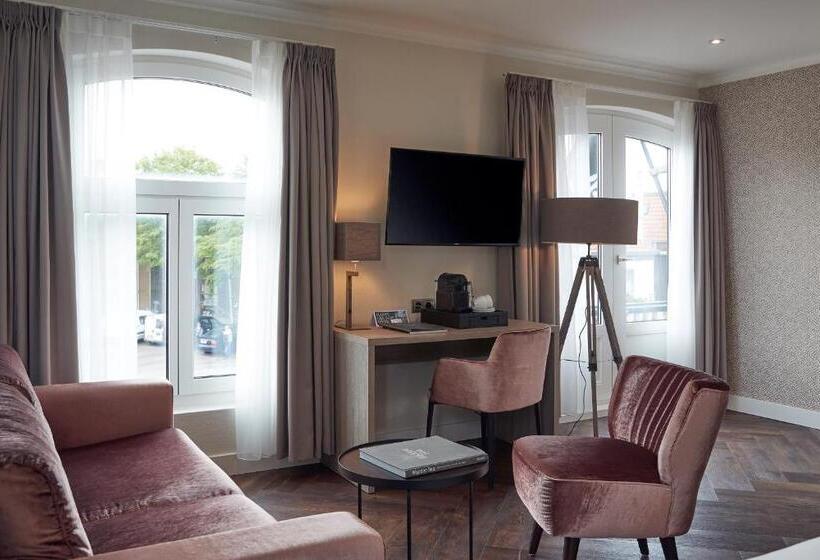 اتاق لوکس, De Lindeboom