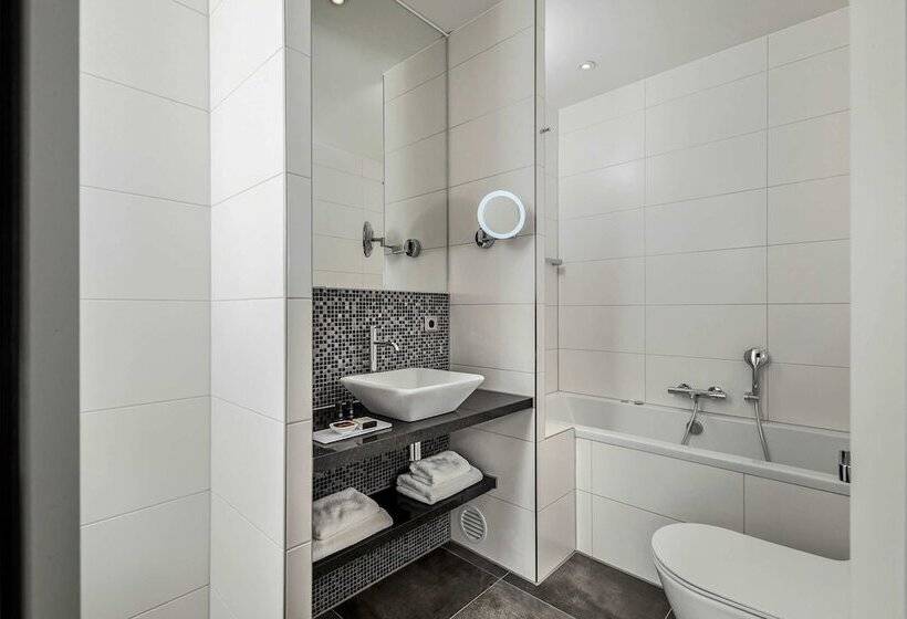 اتاق لوکس, De Lindeboom