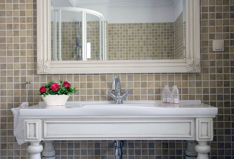 غرفة سوبيريور, Dwór Kaliszki