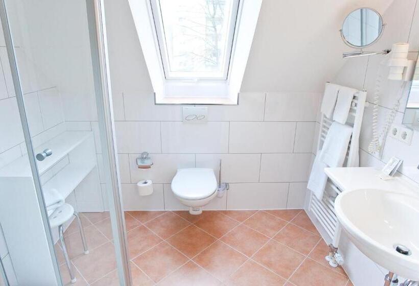 غرفة قياسية, Garni Schacherer