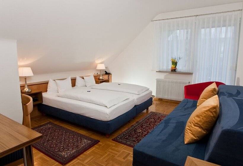 غرفة عائلية, Garni Schacherer