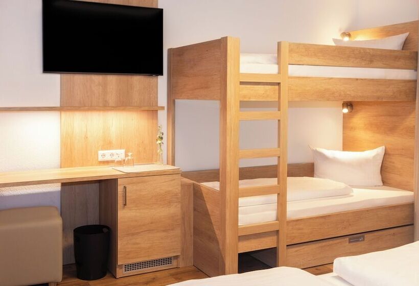 Номер Стандарт Трехместный, & Gästehaus Im Ziegelweg Klimatisiert Eintrittskarten Für Den Europa Park Erhalten Sie Garanti