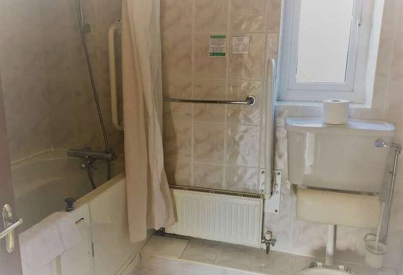 패밀리 룸, Halfway House Inn Country Lodge