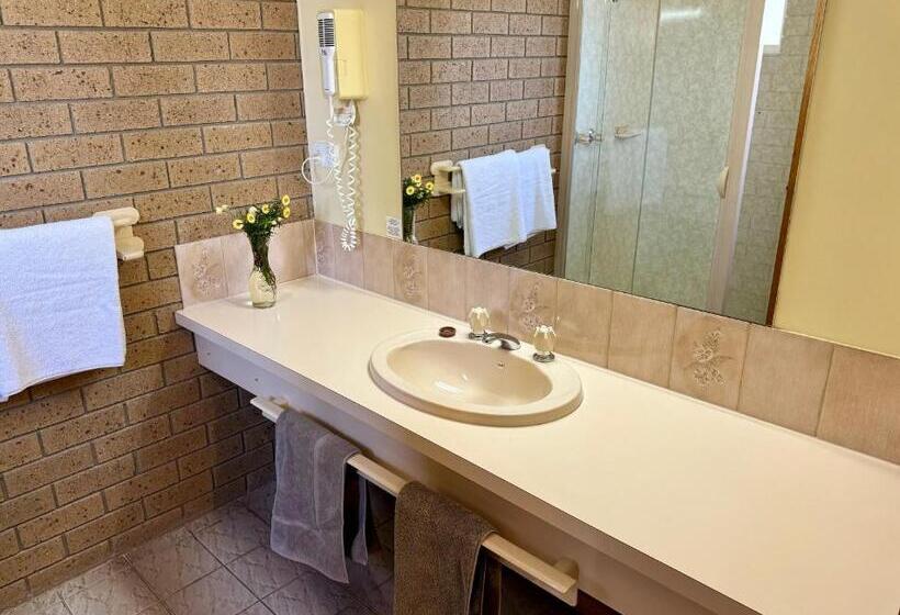 חדר סטנדרט, Hepburn Springs Motor Inn