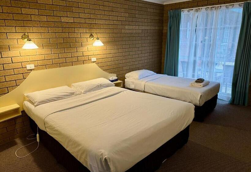 חדר סטנדרט מותאם לאדם עם מוגבלויות, Hepburn Springs Motor Inn