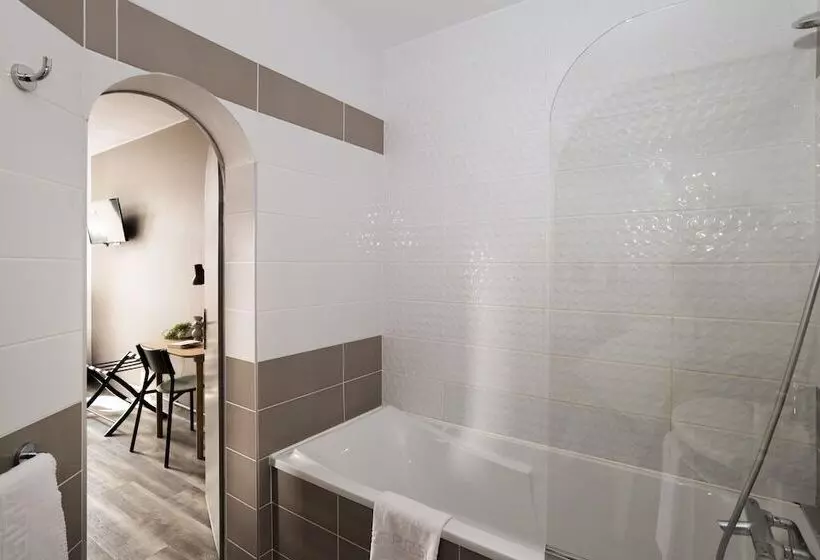 ファミリールーム, Hôtel Suzane