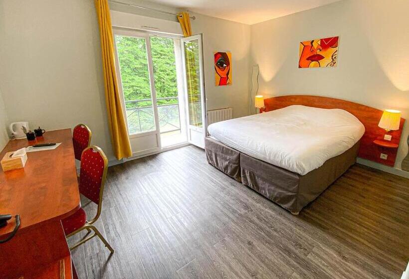 Номер Стандарт, Logis Hôtel Restaurant Le Tulipier