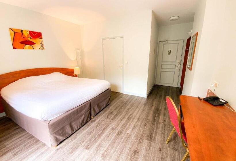 Номер Стандарт, Logis Hôtel Restaurant Le Tulipier