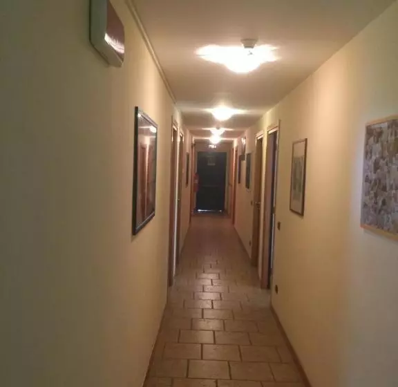 Standard Yhden Hengen Huone, Il Canneto