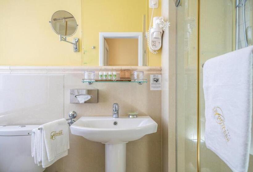 חדר סטנדרט, La Contessa Castle