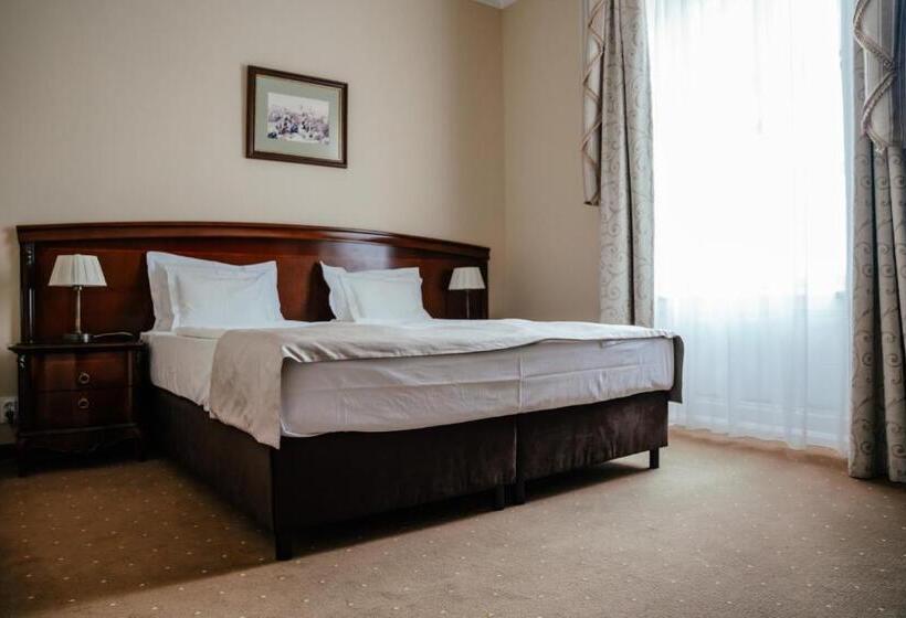 חדר סופריור, La Contessa Castle