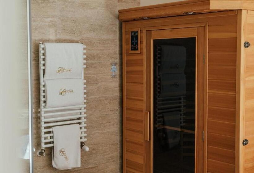 סוויטת ג'וניור, La Contessa Castle