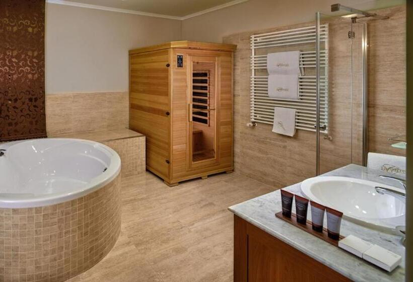 סוויטת 2 חדרי שינה, La Contessa Castle