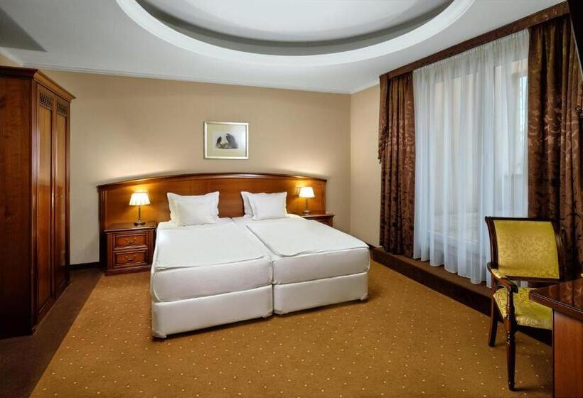 סוויטת 2 חדרי שינה, La Contessa Castle