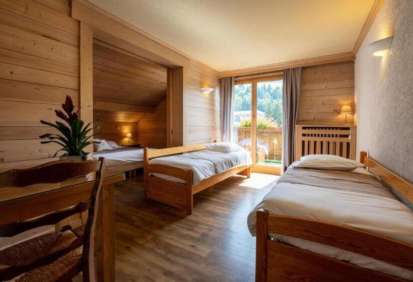 חדר משפחתי, La Montagne